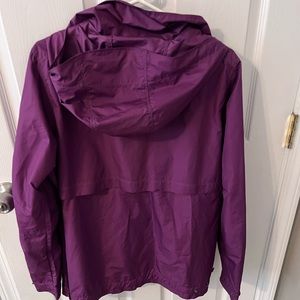 LIKE NEW Columbia rain jacket